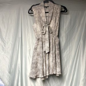 Velvet Heart black and white flowing dress Junior Small